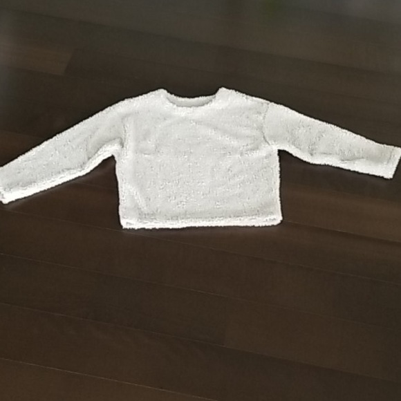 2 for 15 Uniqlo teddy fleece sweater - Picture 3 of 3
